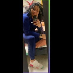 Meet your Posher, Cecilia